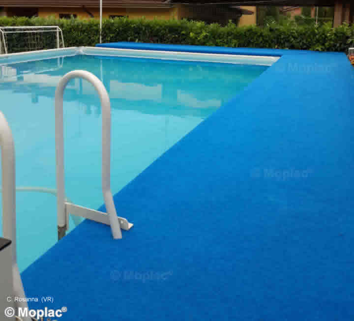 <b>Park blu</b>, Pavimentazione a bordo piscina