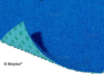 PARK BLU - moquette per esterno blù  Moquette per esterno con tacchetti per il drenaggio. Spessore 7,5 mm colore blù mare.
